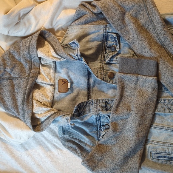 American Eagle Denim Jacket - Picture 4 of 4